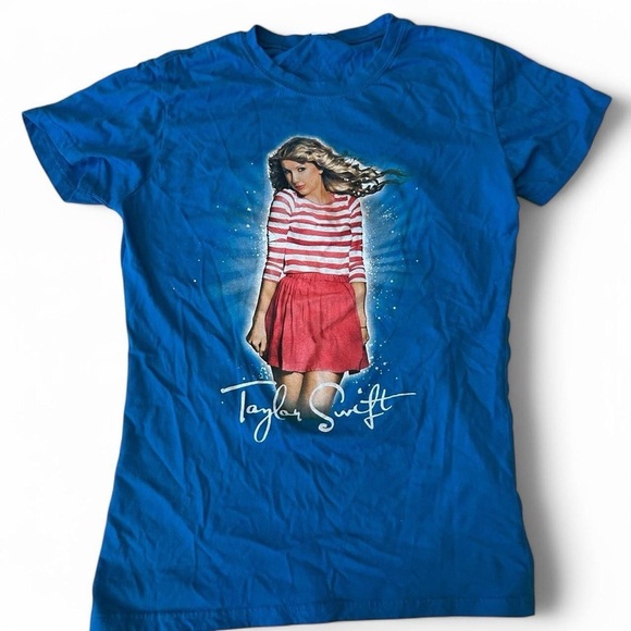 Taylor Swift Speak Now
World Tour 2011 Authentic Concert Tee - Picture 2 of 7